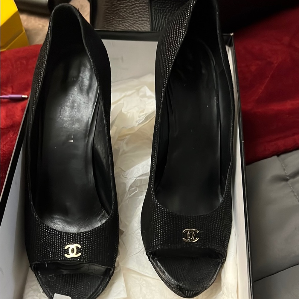CHANEL Black Textured Peep-Toe Heels